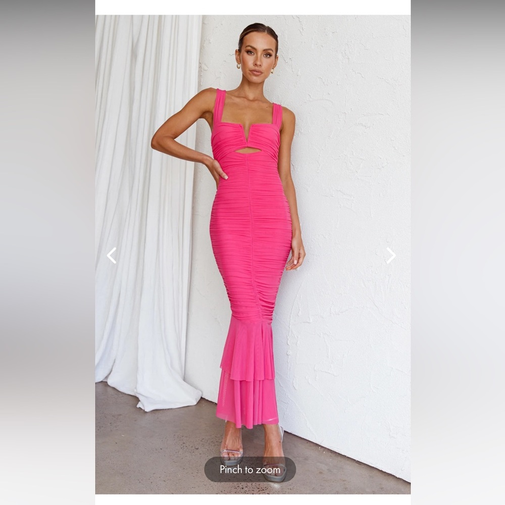 NWT SOLD OUT Selfie Leslie NADIA RUCHED FISHTAIL MAXI DRESS HOT PINK 💘